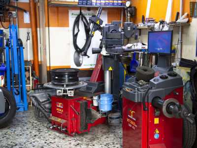 Negli anni la Mallardi si � specializzata anche in altri ambiti e servizi che vanno dalla ricarica d�aria condizionata all�installazione di impianti a gas
